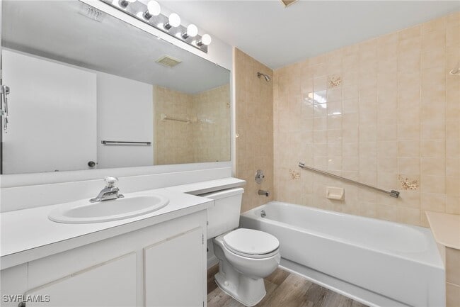 Building Photo - 9970 Sailview Ct Unit 9