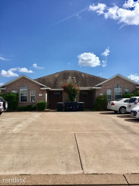 3 br, 3 bath Duplex - 2312 Axis Ct 2314 Ax... - 3 br, 3 bath Duplex - 2312 Axis Ct 2314 Ax... Townhome