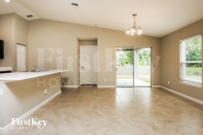 Photo - 260 Ensenada St SE