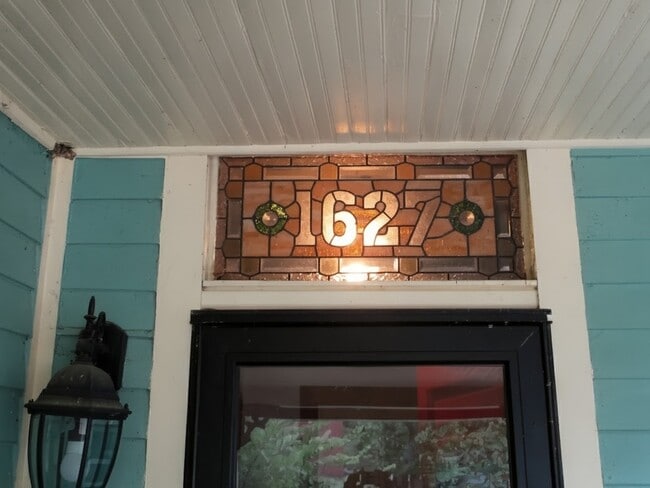 Photo - 1627 New Hampshire St