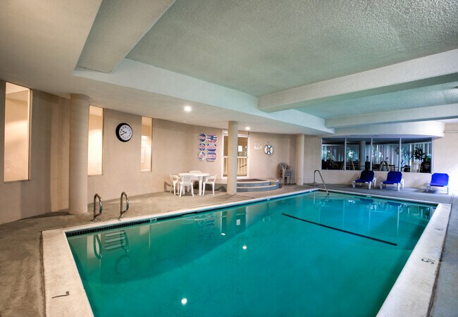 Photo - Santa Monica Mariner Village