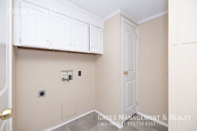 Photo - 230 W Union St