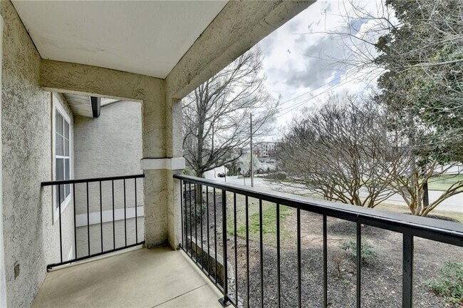 Photo - 3655 Habersham Rd NE Unit 311