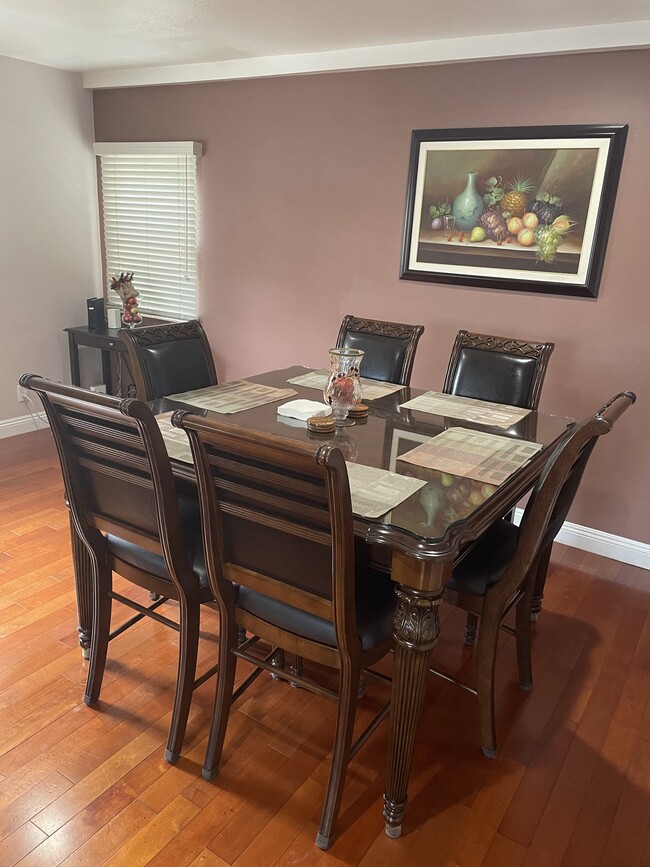 2019 N Maple St