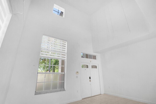 Photo - 9002 SW 214 LN