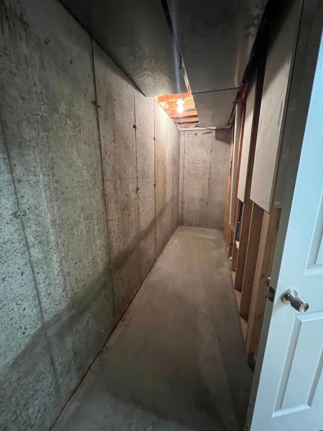 Photo - 3 Bedroom 2 bath 2 car garage house Unit 106 Horseshoe Valley Dr