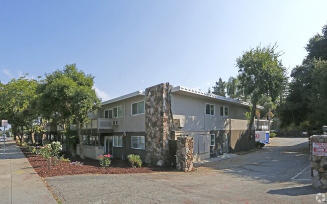 Twin Pines Manor Apartments