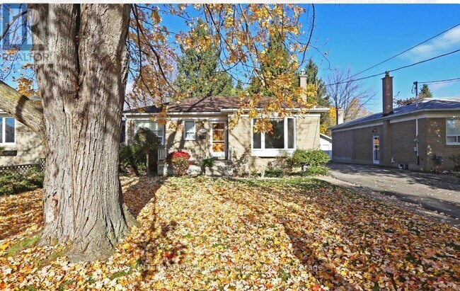 Photo - 76 Rockport Crescent