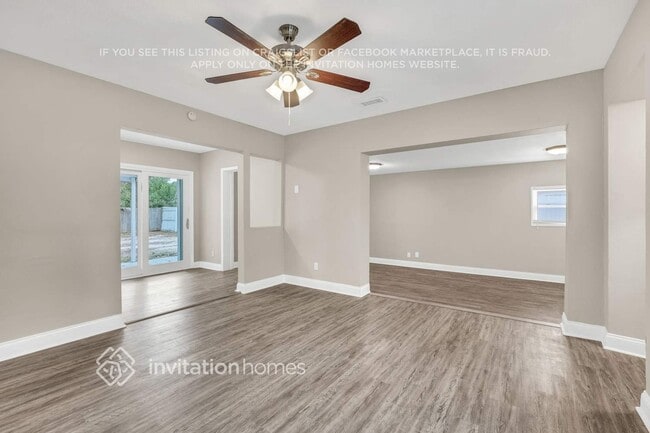 Photo - 425 Hayton Ave