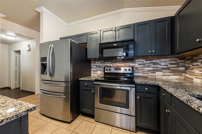 Photo - 207 Baldwin St