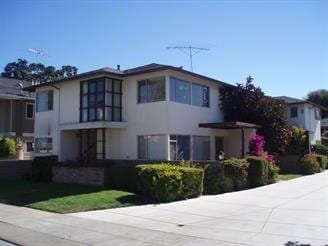 Photo - 729 Roble Ave