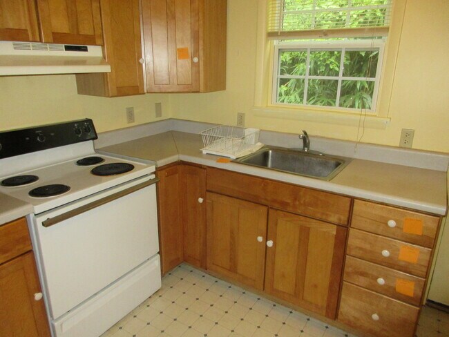 Photo - 104 Dunova Ct