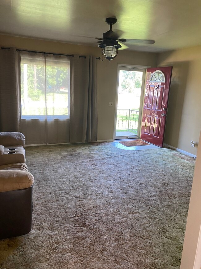 Sala de estar - 1205 N Madison St