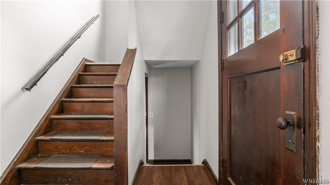 123 Kimberly Ave