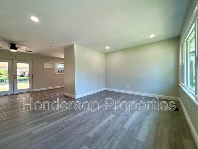 Photo - 5405 Myrica Ln
