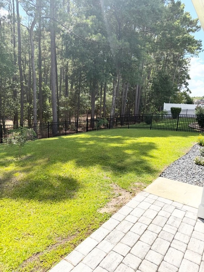 Photo - BEAUTIFUL 3 bedroom / 2 bathroom home available NOW!