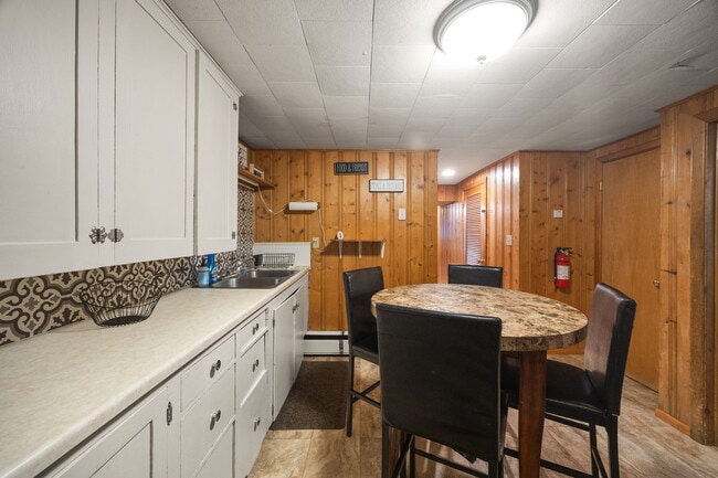 Photo - 420 N 6th Ave