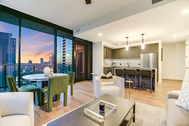 Photo - 84 East Ave Unit 3909