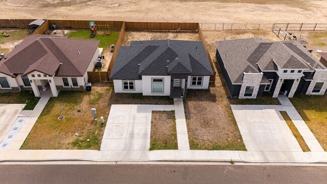 Photo - 1817 Rebecca Ln