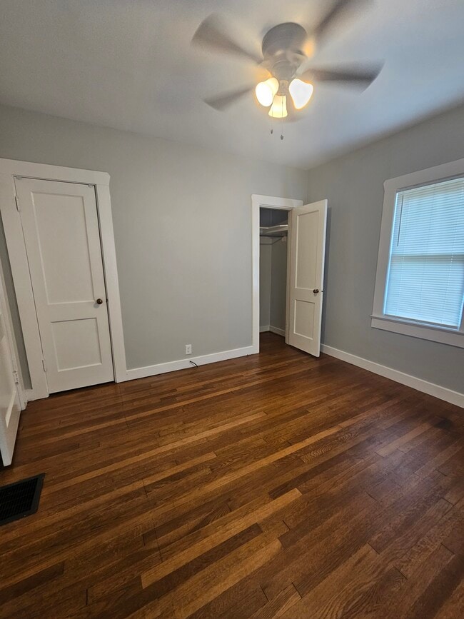 Photo - 1060 Mulberry St