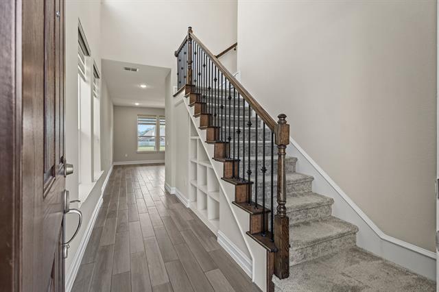 Photo - 9922 Michael Irvin St