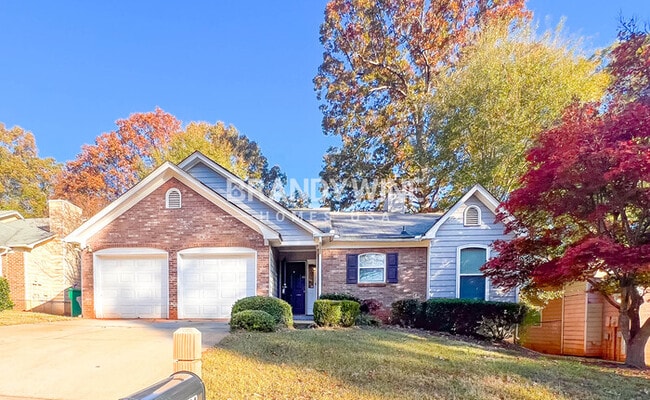 Building Photo - 4400 Westchester Ct