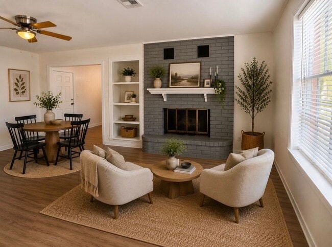 Photo - 1009 Lawndale Ave
