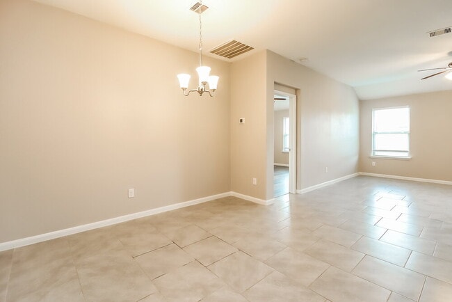 Photo - 622 Harvest Bluff Dr