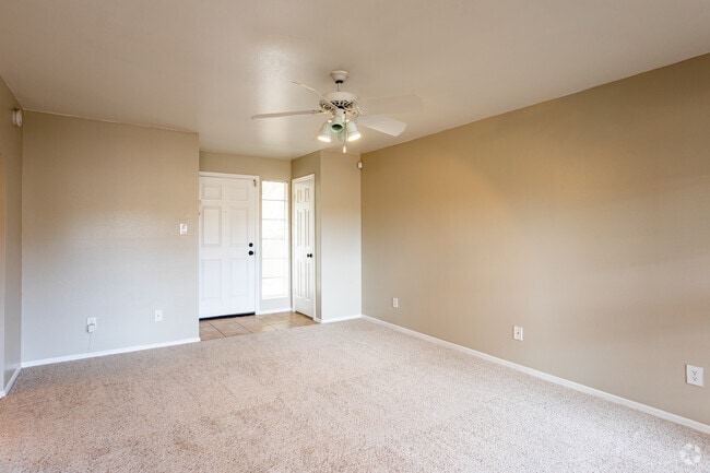 1BR, 1BA - Agave 755SF