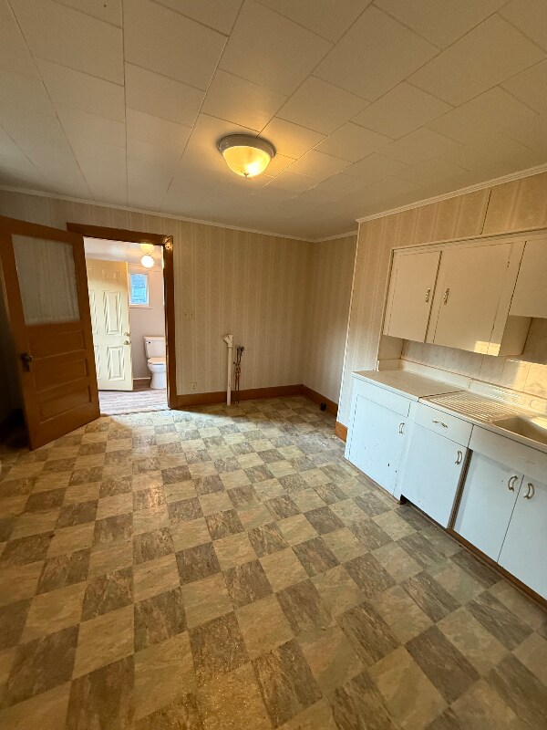 Building Photo - 325 Back St Unit A Rental