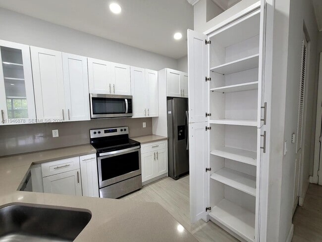 Photo - 4602 SW 160th Ave Unit 536