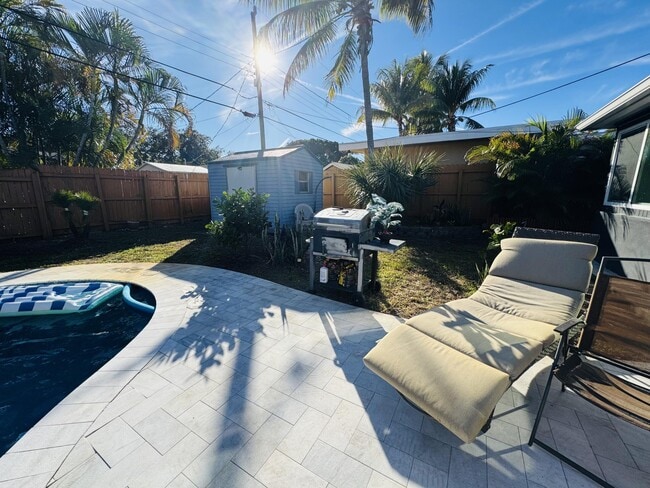 Photo - 200 NE 56th St