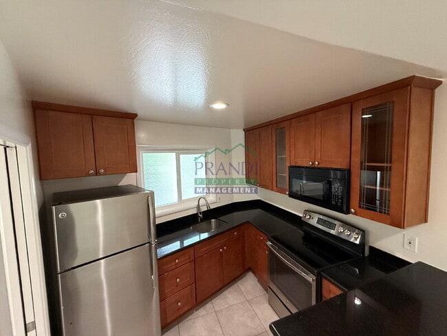 Photo - 1208 Sir Francis Drake Blvd Unidad Apt 6