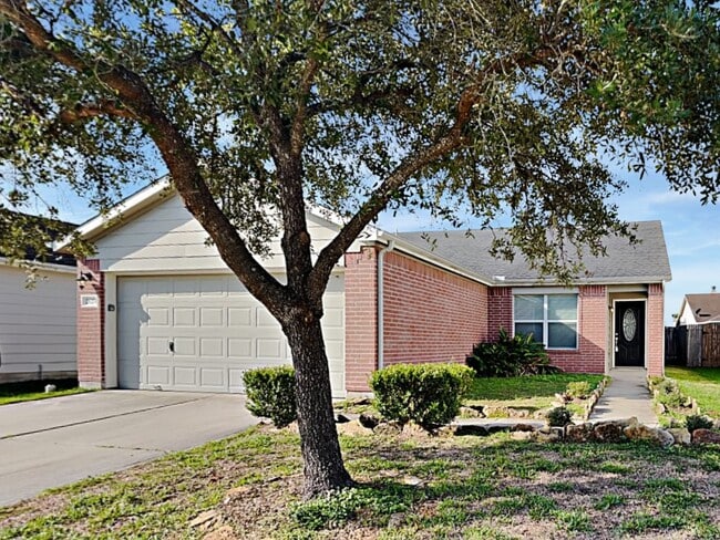 Building Photo - 29231 Legends Green Dr