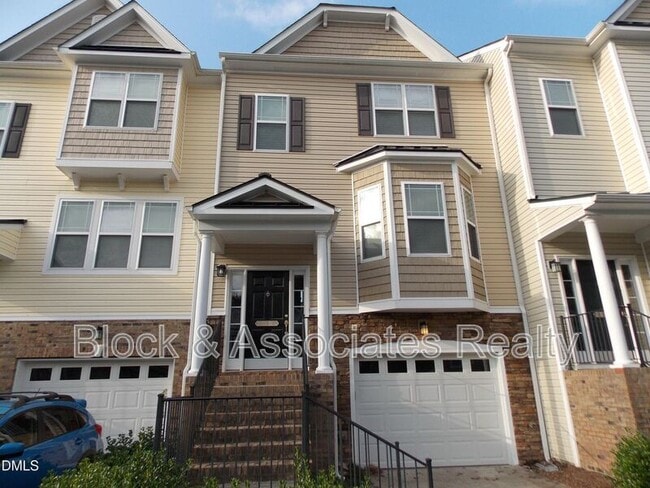 Building Photo - 705 Keystone Park Dr Unit #26