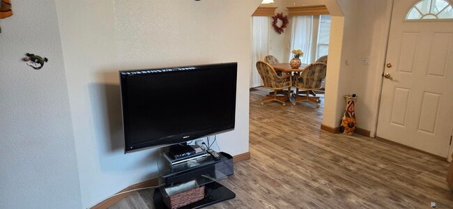 Photo - 5707 E 32nd St