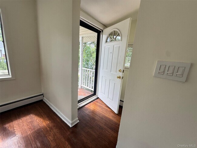 Photo - 175 S Brookside Ave