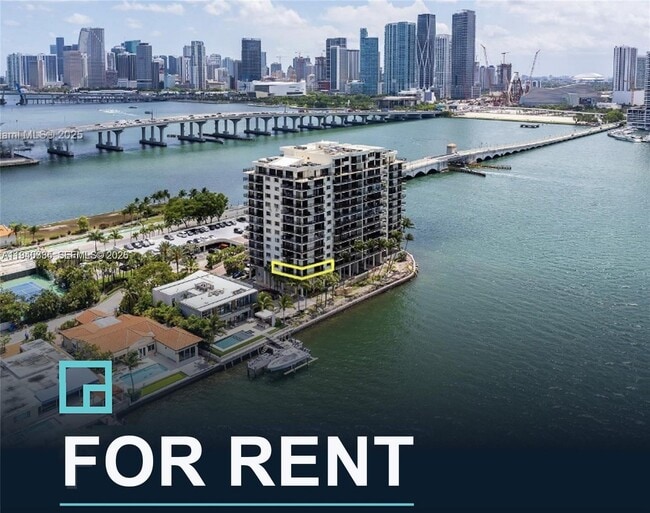 Building Photo - 801 N Venetian Dr Unit 201