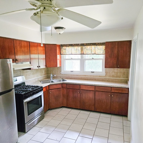 Photo - 2308 Sand Lake Rd