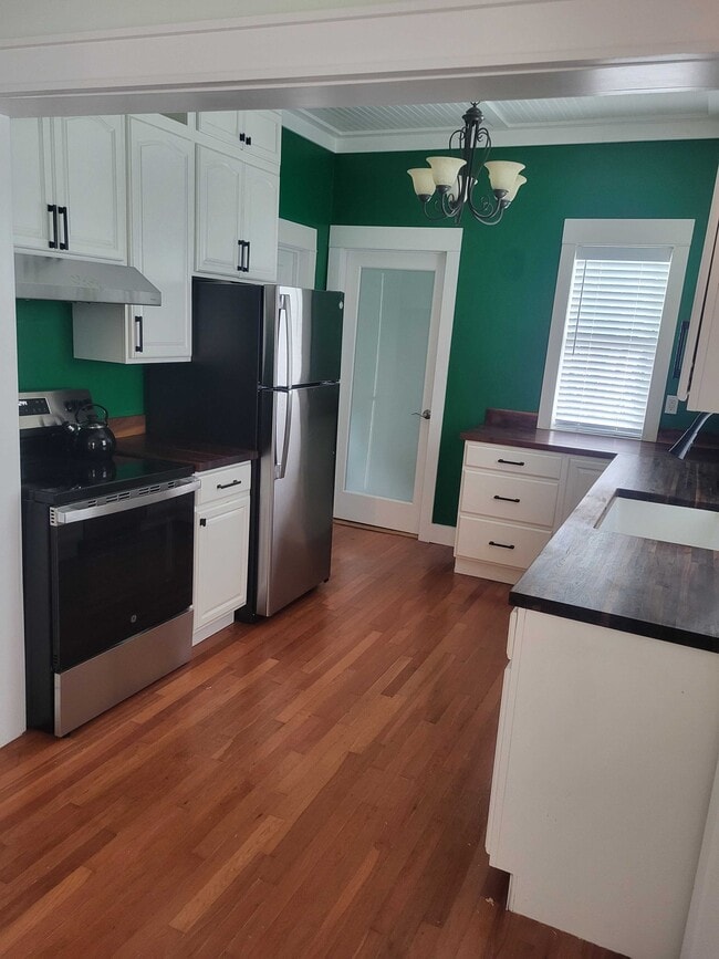 Photo - 2611 S Lane St