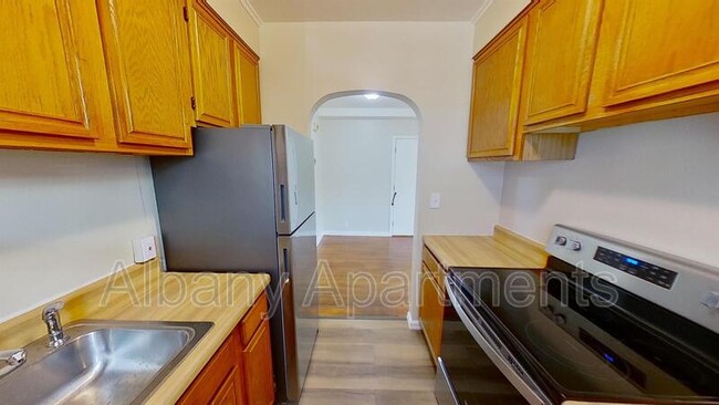 Photo - 31 Parkwood St