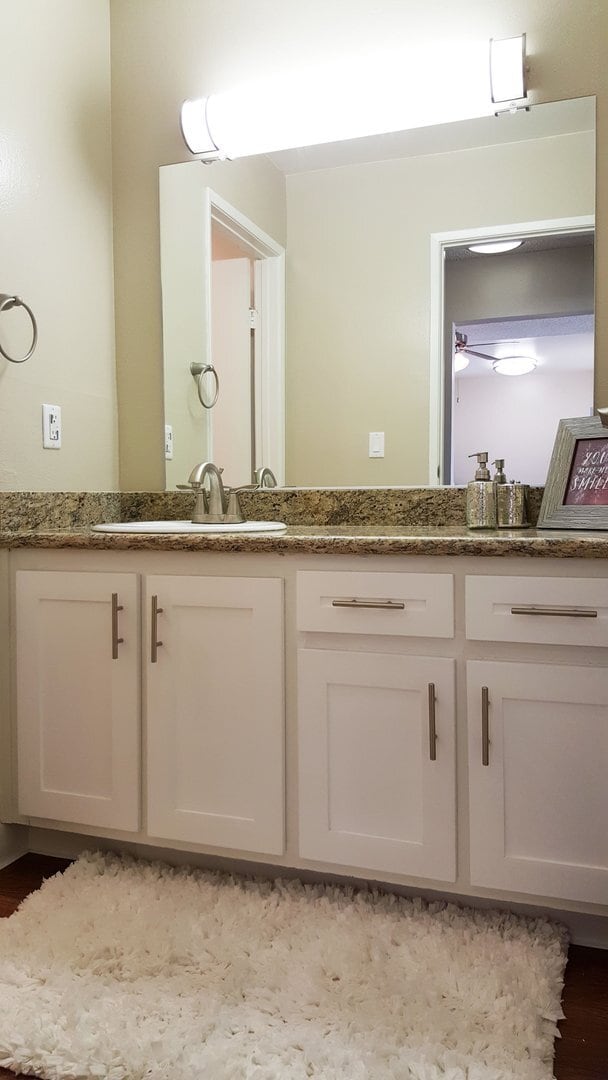 Photo - Shadow Mountain Apartments