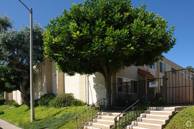 Photo - Royal Villas Apartments