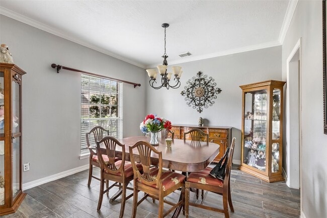 Photo - 2907 Silverberry Trail
