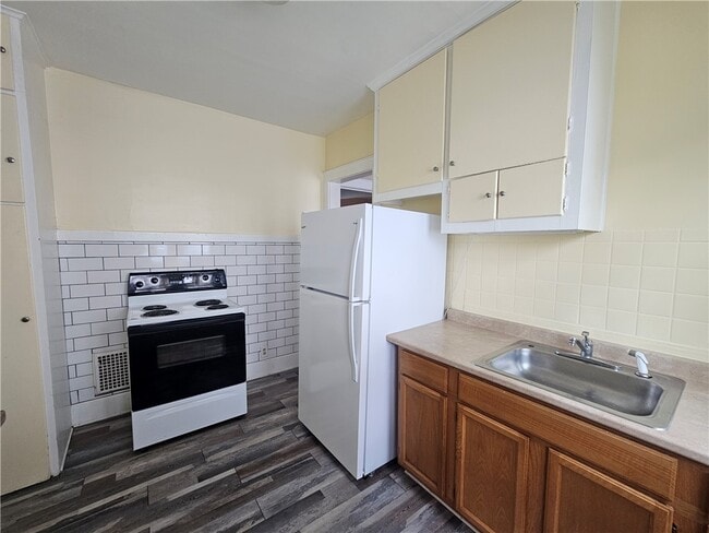 Photo - 133 McKinley St
