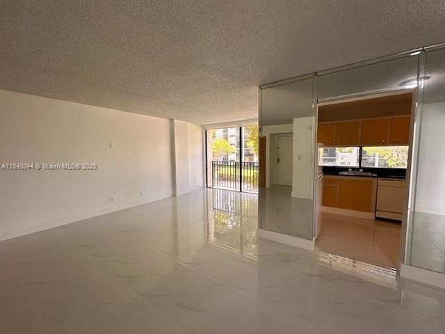 Photo - 17021 N Bay Rd Unit 221