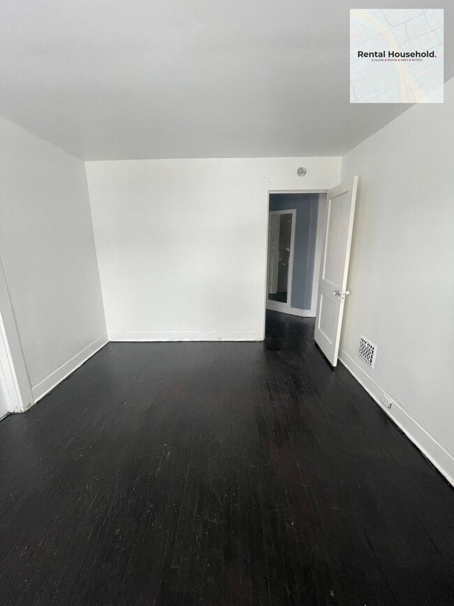 Photo - Spacious & Charming Colonial- Almost 1800sqft + Cozy Nooks