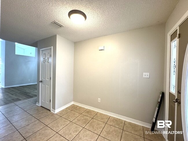 Photo - 9964 Hollowbrook Ave