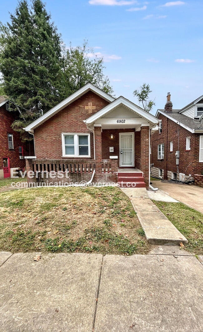 Building Photo - 6902 Greenway Ave Rental
