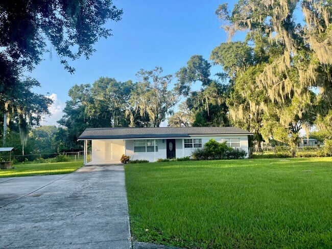 Photo - Country Living! 2 Bedroom Lithia